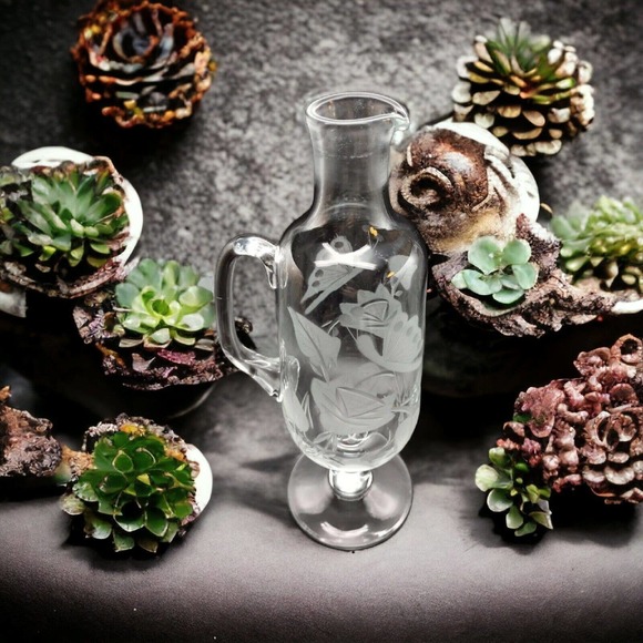 VTG Crystal Cut Etched Floral Clear Wine Decanter Applied Handle - no stopper - Picture 1 of 11